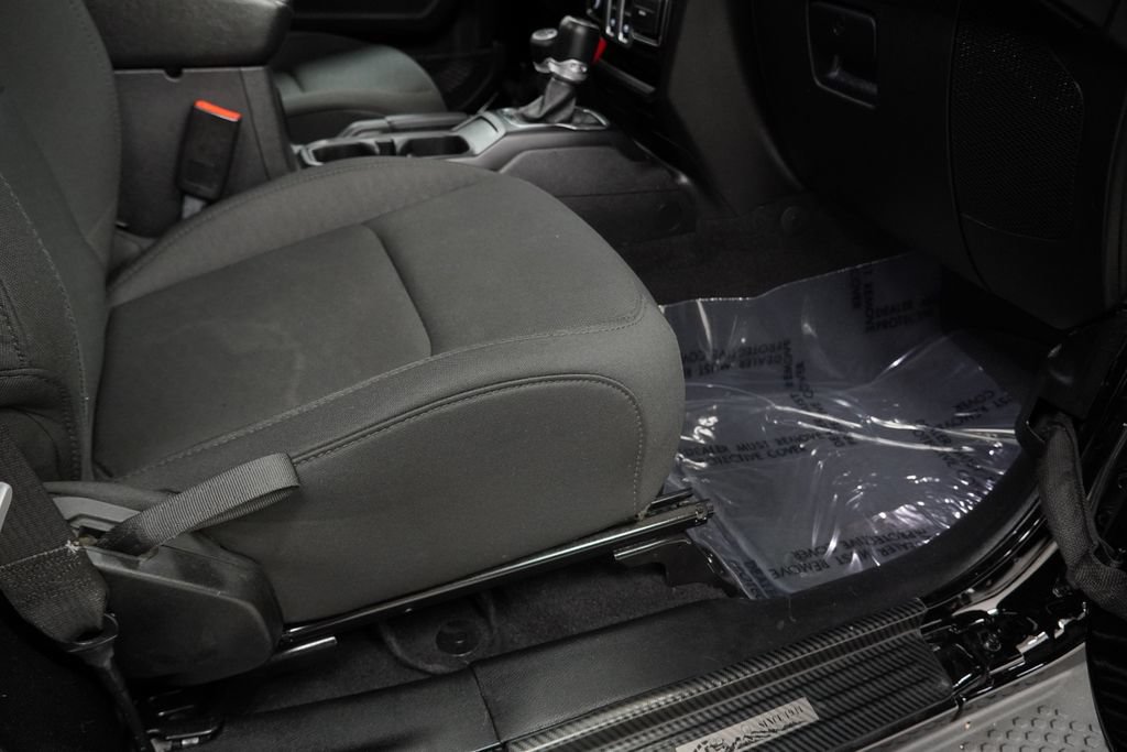 Certified 2020 Jeep Wrangler Sport AWD/4WD image 44