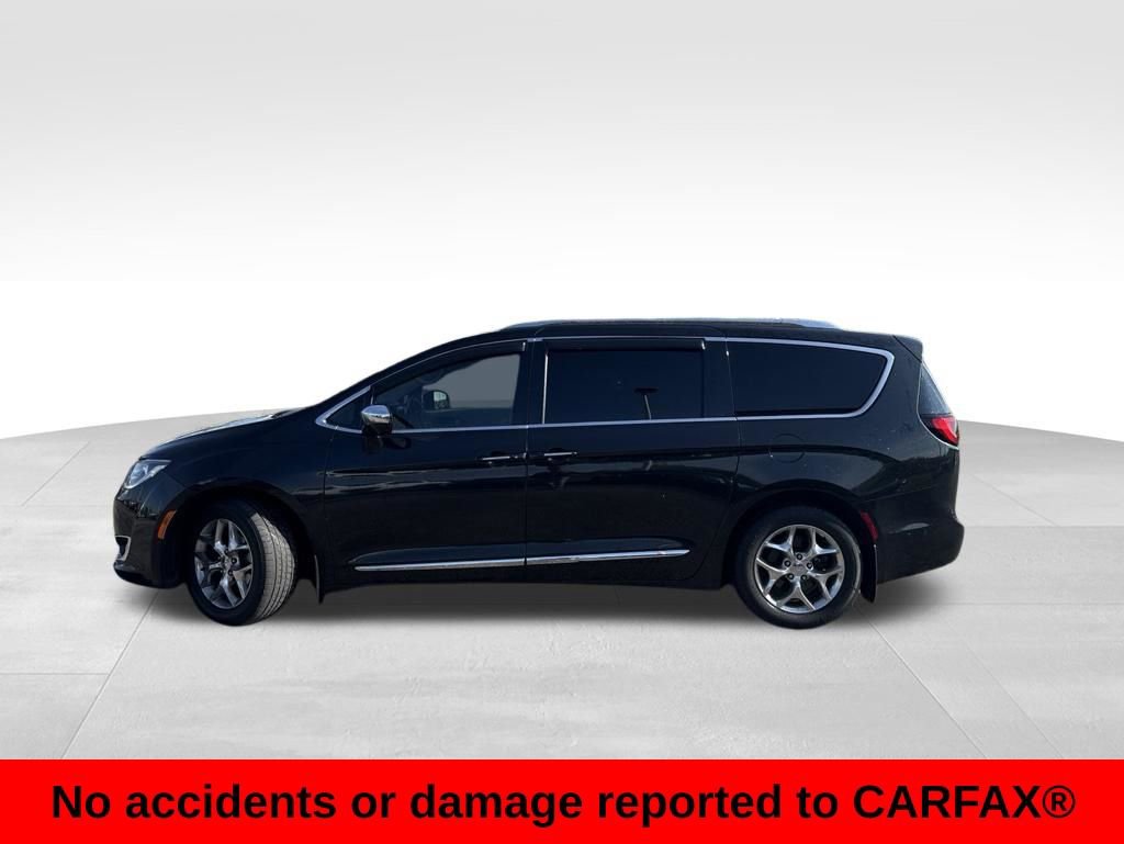 Used 2017 Chrysler Pacifica Limited FWD image 2