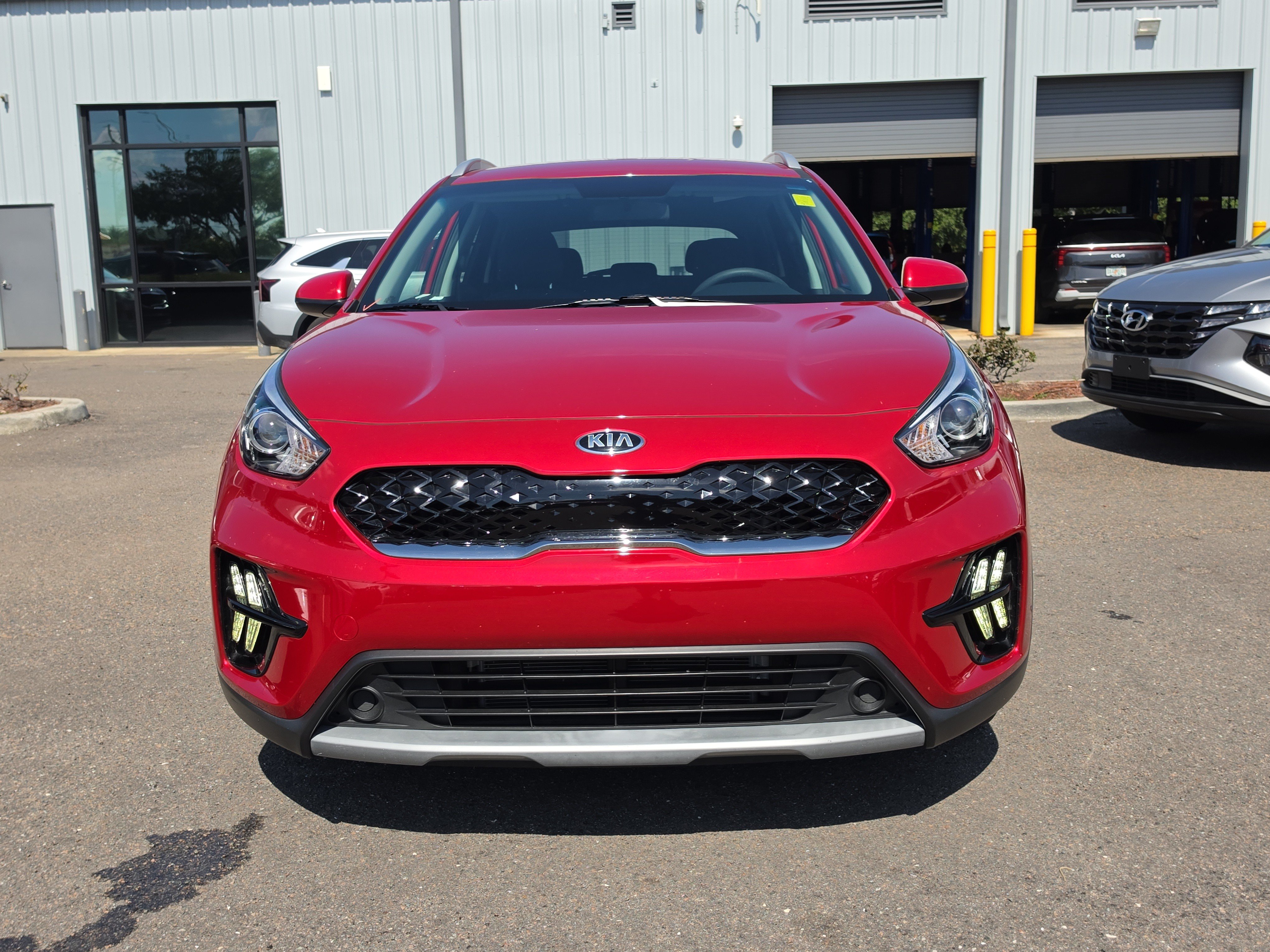 Certified 2021 Kia Niro LX FWD image 3