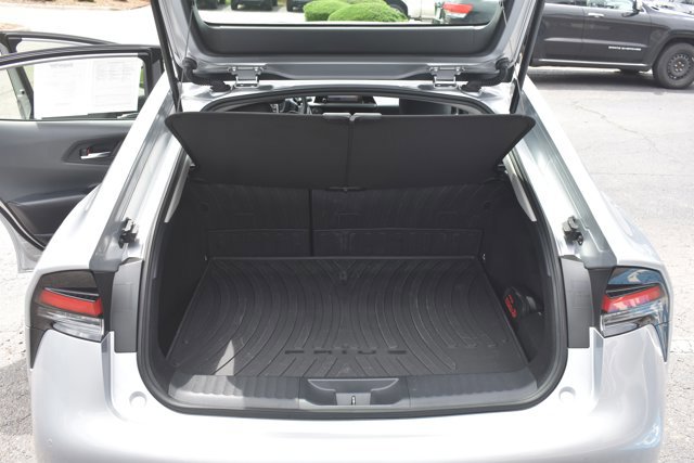Used 2025 Toyota Prius XLE FWD image 17