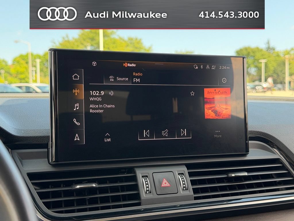 Used 2023 Audi Q5 2.0T Premium Plus w/ Premium Plus Package AWD/4WD image 31