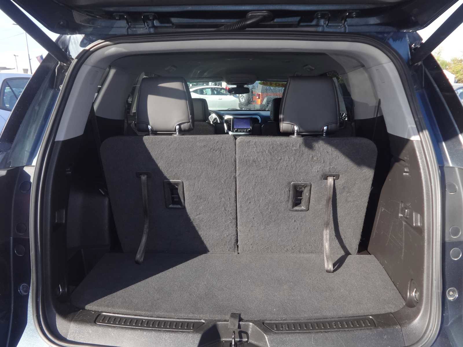 Used 2019 GMC Acadia SLT image 6