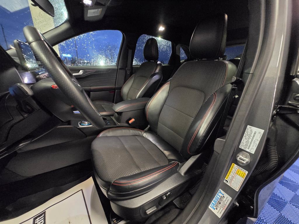 Used 2023 Ford Escape ST-Line image 9