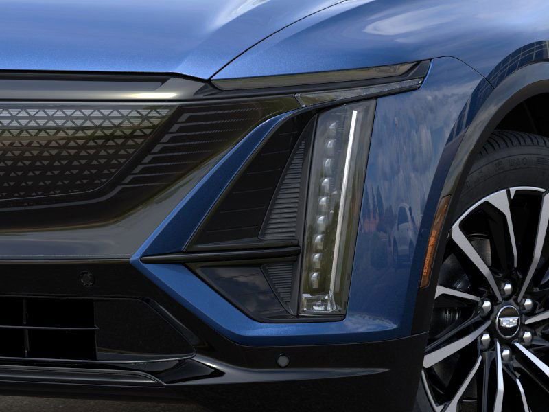 New 2025 Cadillac Lyriq Sport image 10