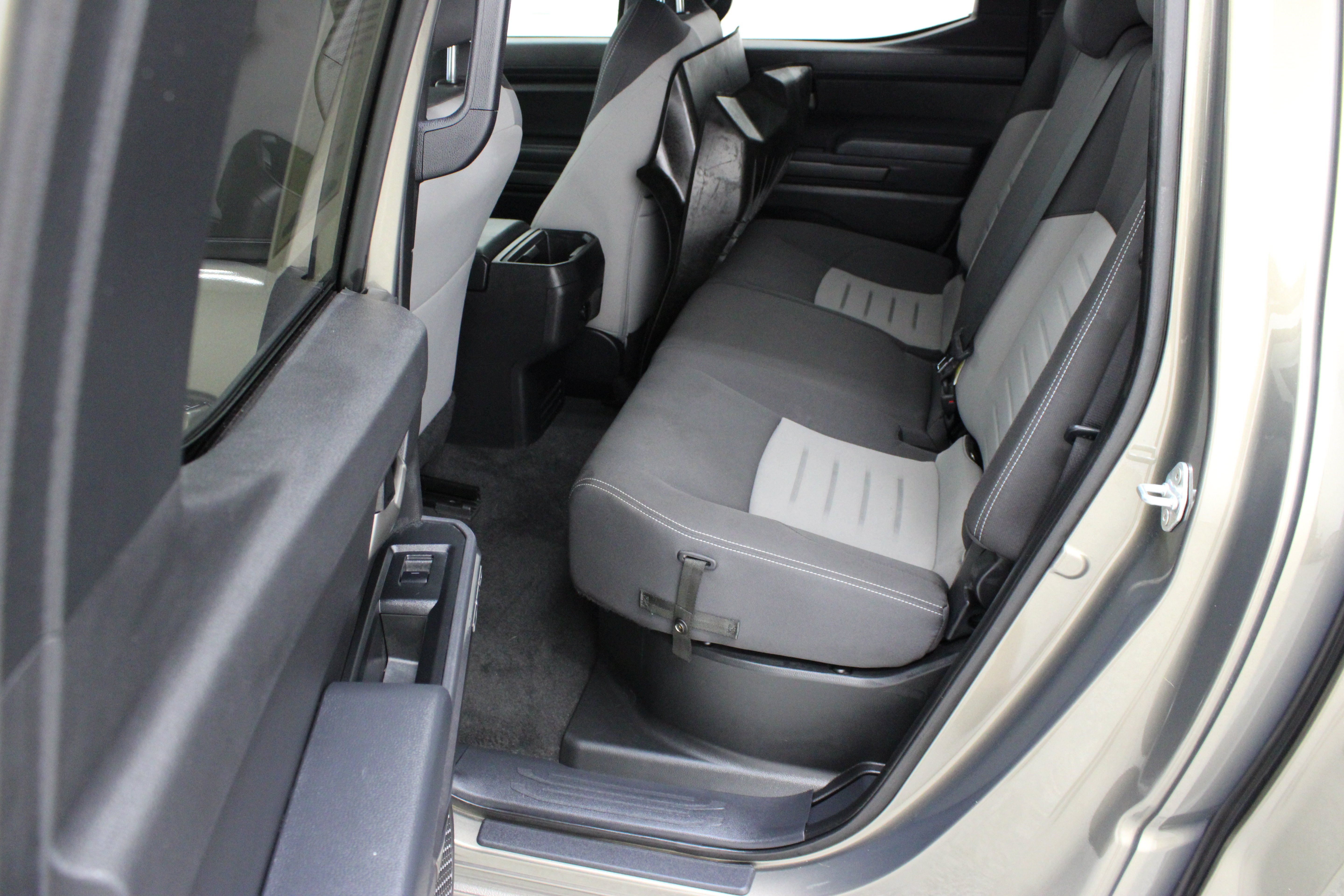 Used 2024 Toyota Tacoma TRD Sport AWD/4WD image 28