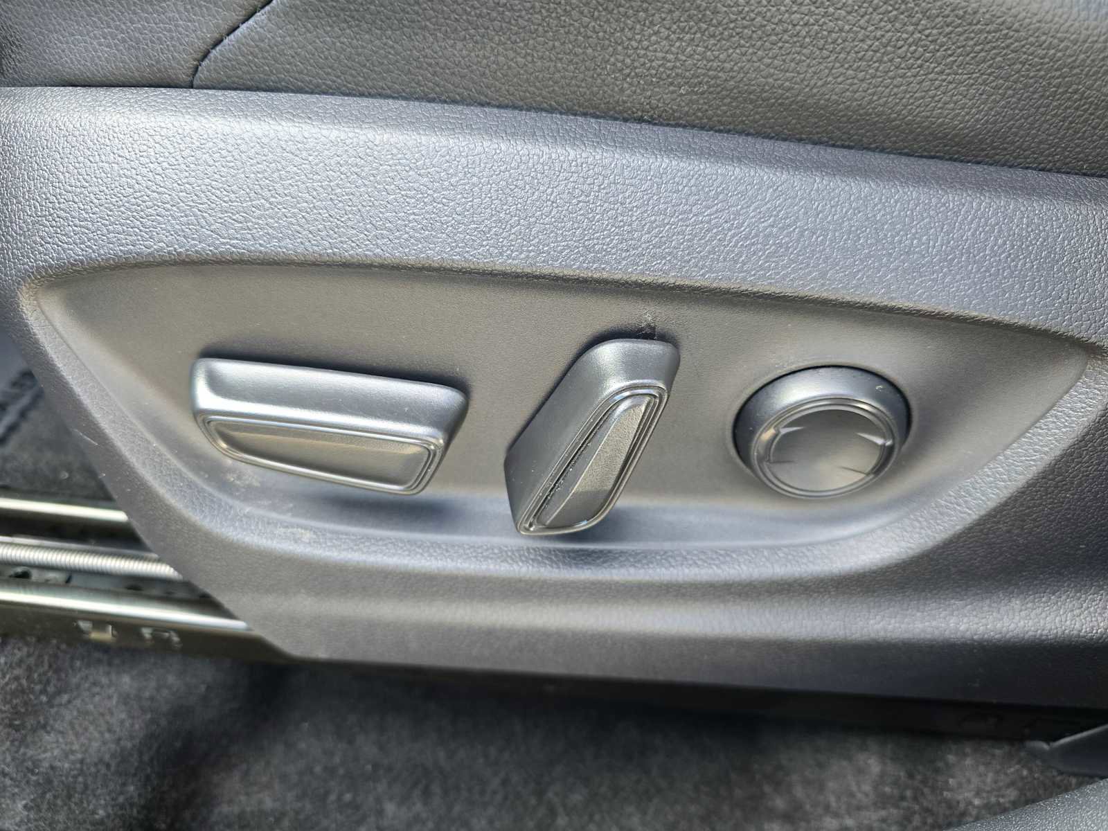 Used 2025 Toyota bZ4X FWD w/ Weather Package image 23