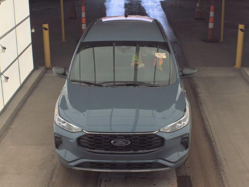 Used 2023 Ford Escape ST-Line w/ Tech Pack #1 image 3