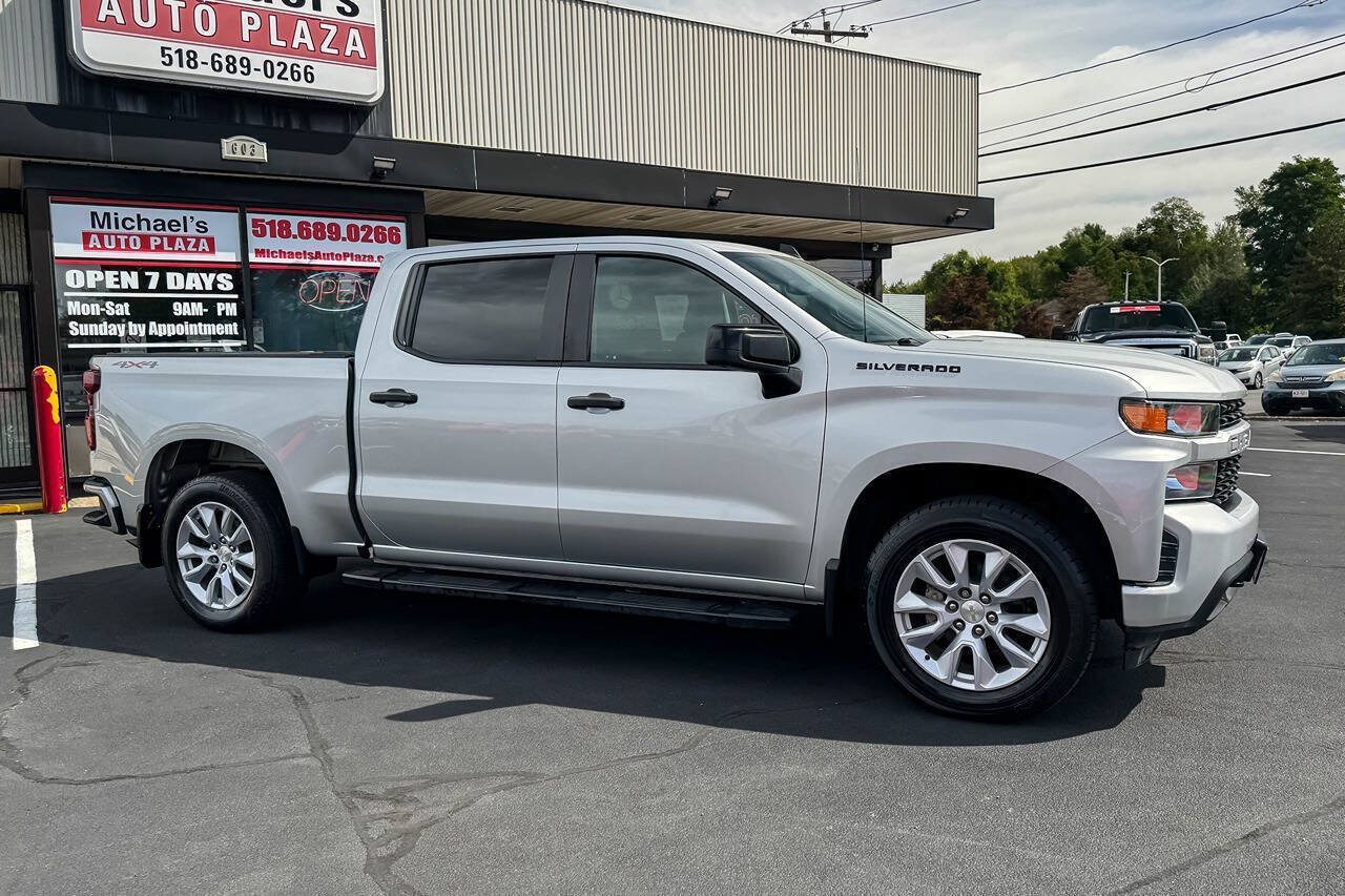 Used 2022 Chevrolet Silverado 1500 Custom AWD/4WD image 3