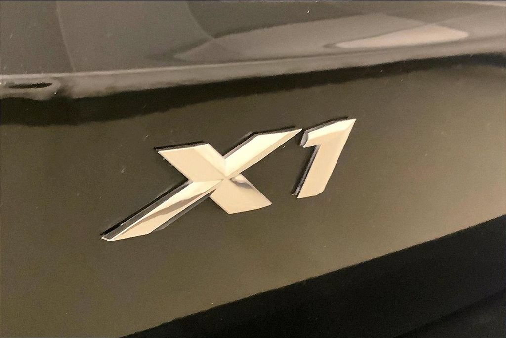 Certified 2023 BMW X1 xDrive28i w/ Premium Package AWD/4WD image 7
