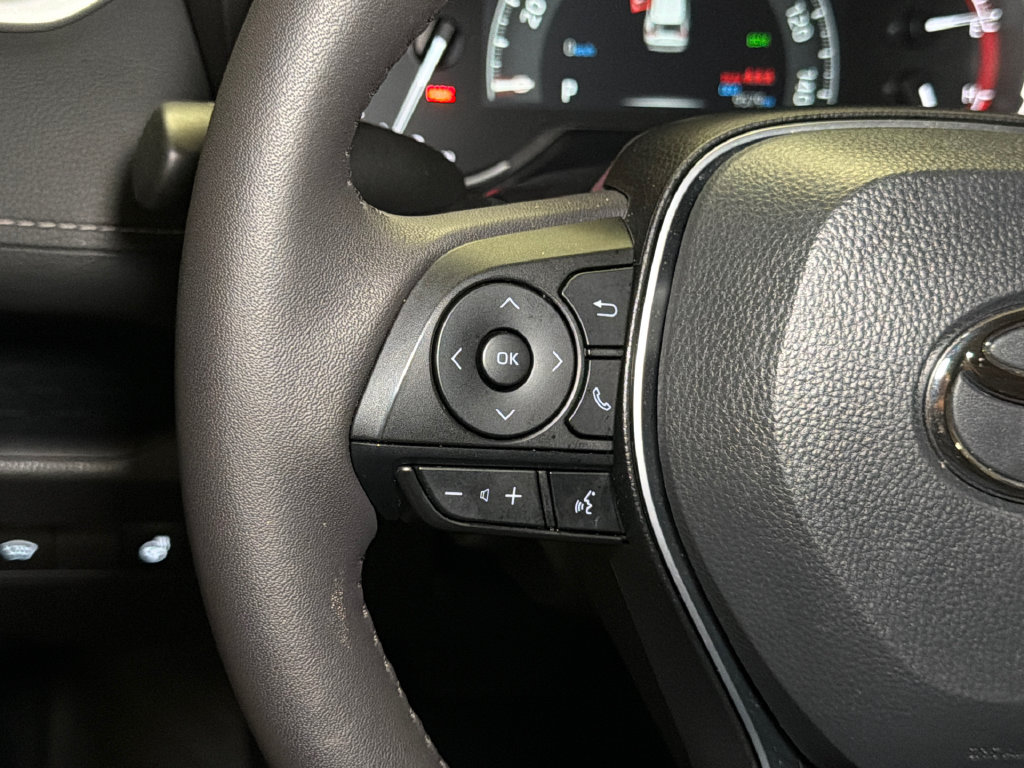 Used 2025 Toyota RAV4 XLE w/ Convenience Package AWD/4WD image 23