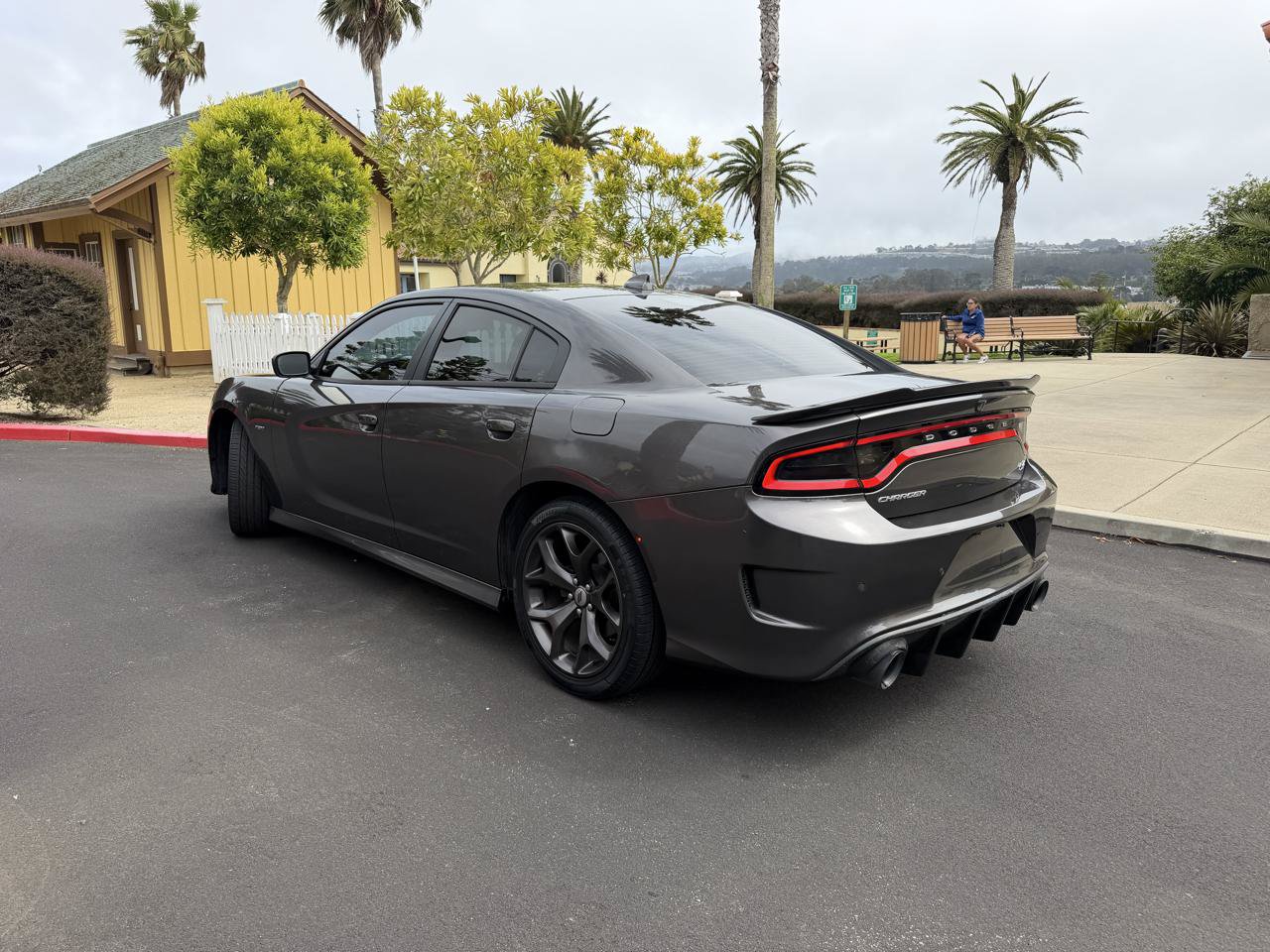 Used 2019 Dodge Charger R/T w/ Driver Confidence Group RWD image 8