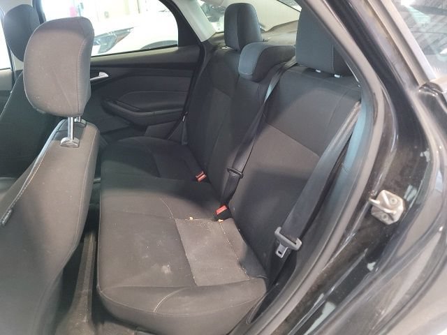 Used 2015 Ford Focus SE FWD image 10
