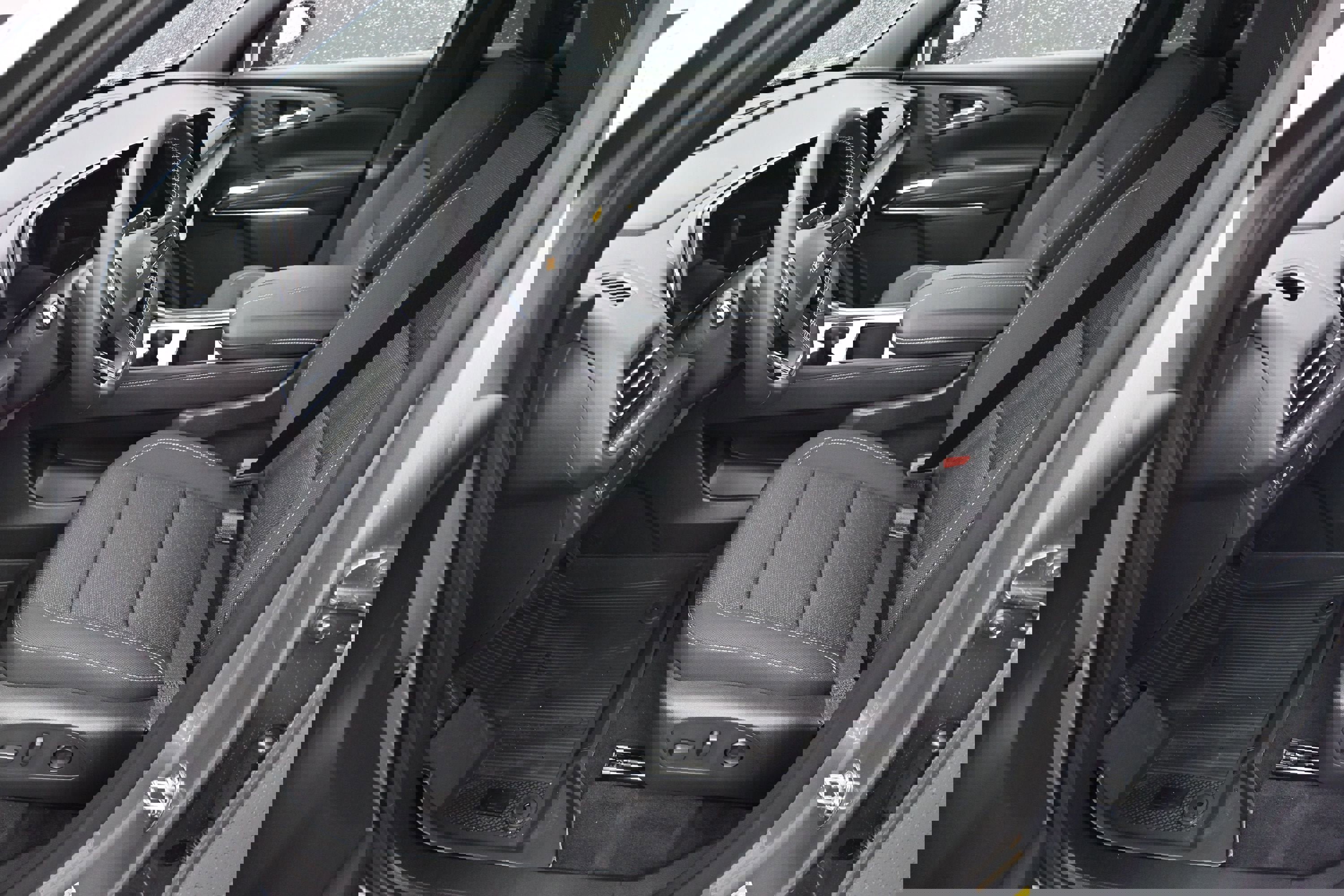 New 2026 Chevrolet Traverse LT FWD image 10