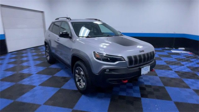 Used 2022 Jeep Cherokee Trailhawk image 2