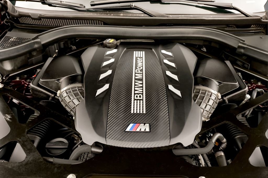 Used 2021 BMW X5 M AWD/4WD image 38