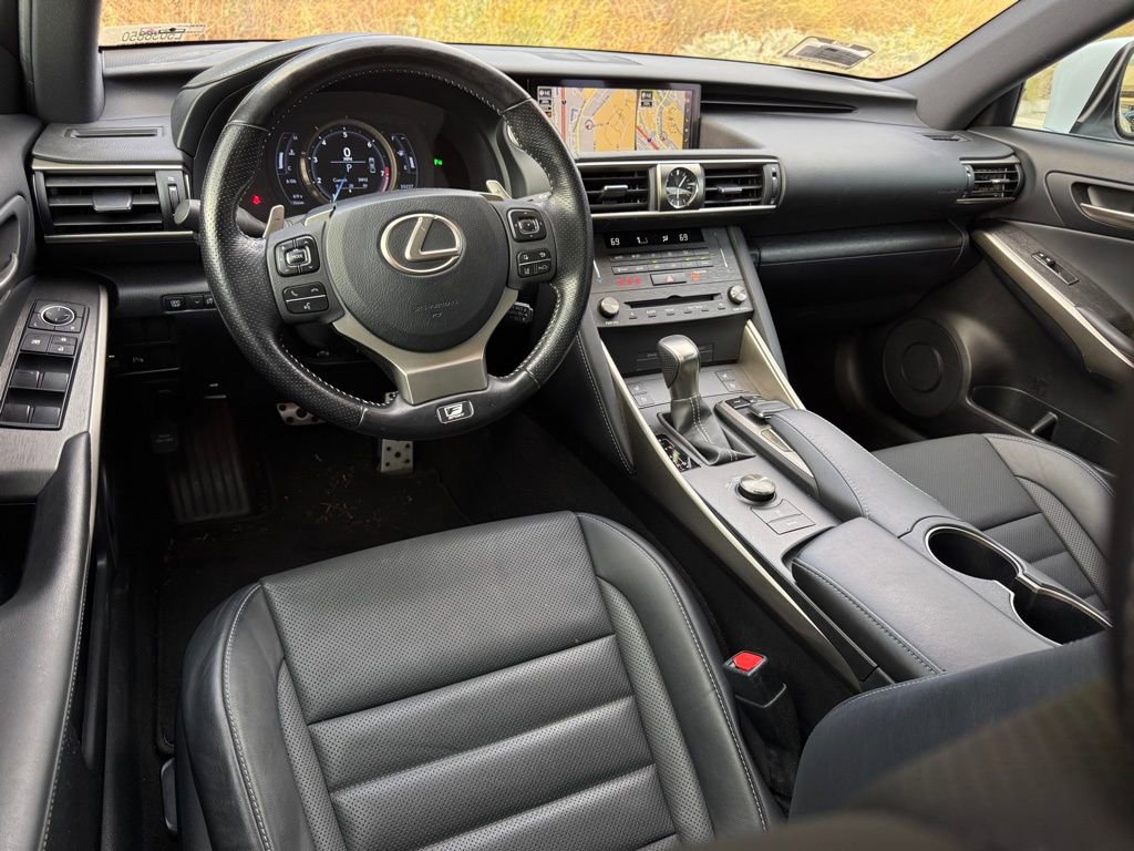 Used 2020 Lexus IS 350 F Sport w/ F Sport Package RWD image 8