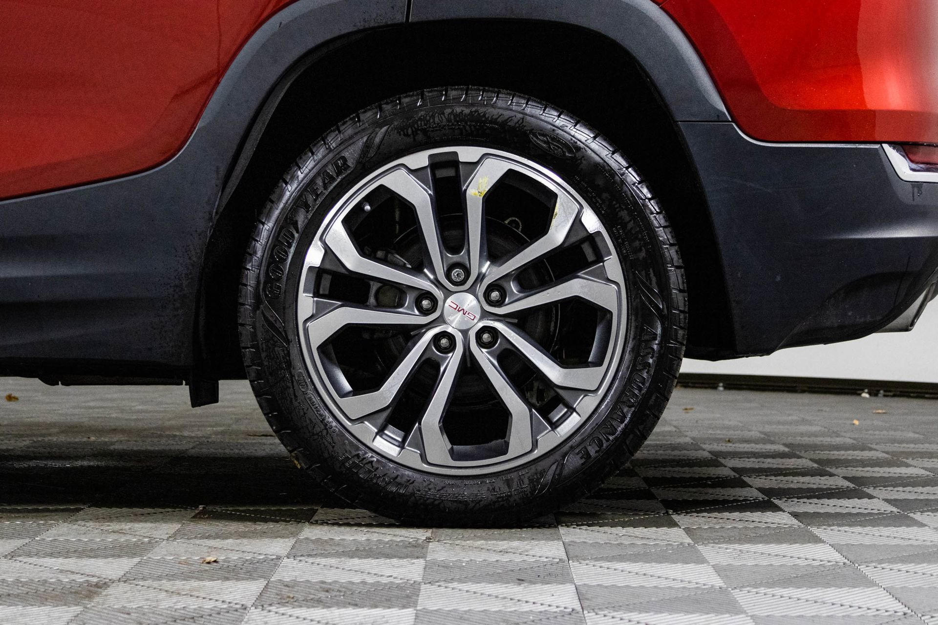 Used 2019 GMC Terrain SLT w/ Preferred Package image 46