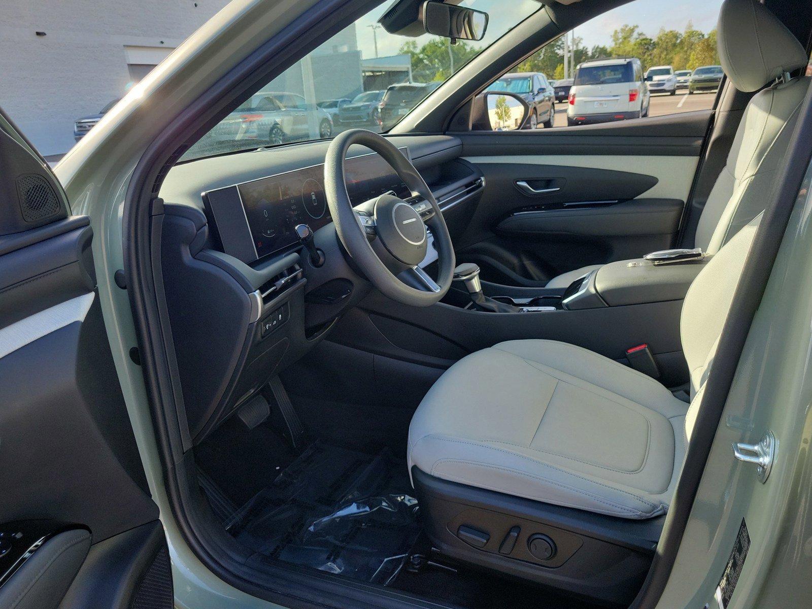 Used 2025 Hyundai Santa Cruz SEL image 15