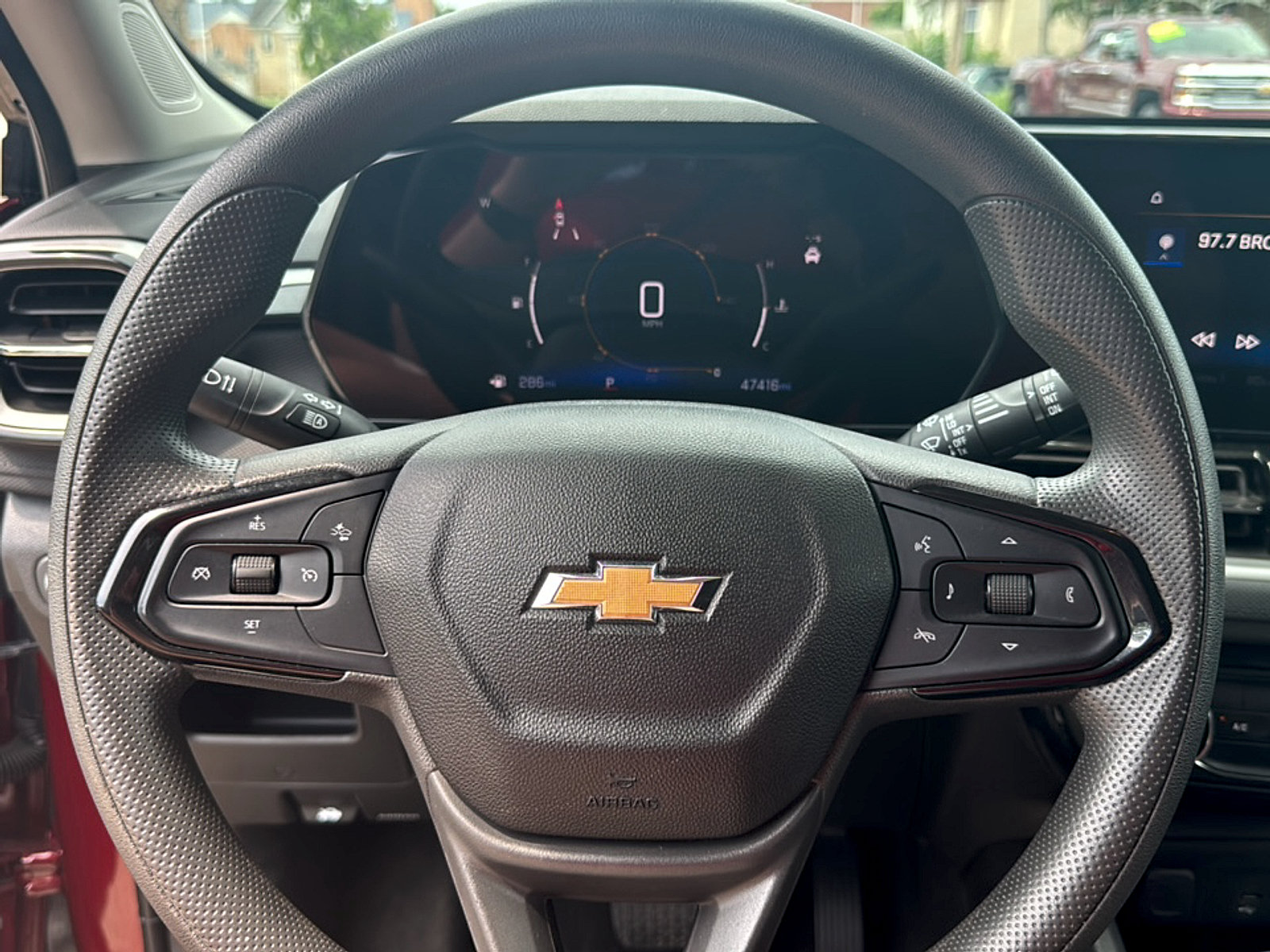 Used 2025 Chevrolet TrailBlazer LT FWD image 13