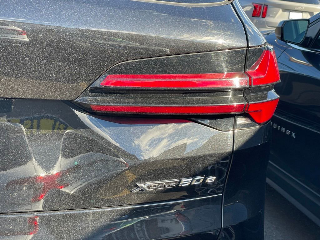 Used 2024 BMW X5 xDrive50e image 27