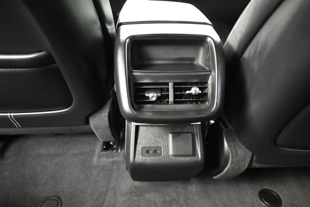 Certified 2025 Cadillac Lyriq Luxury AWD/4WD image 14
