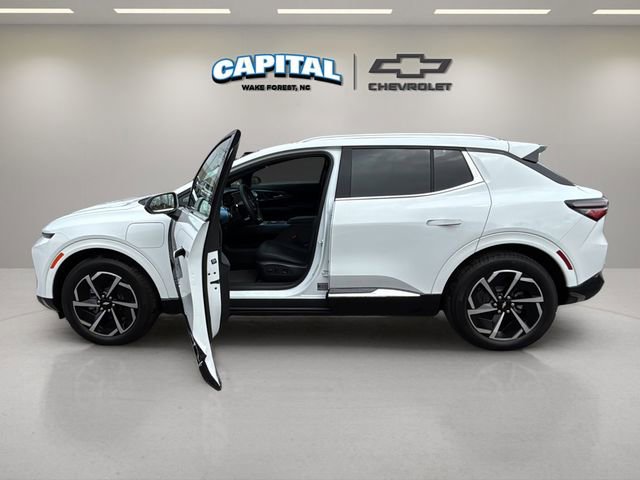 Certified 2025 Chevrolet Equinox EV LT w/ Convenience Package image 13