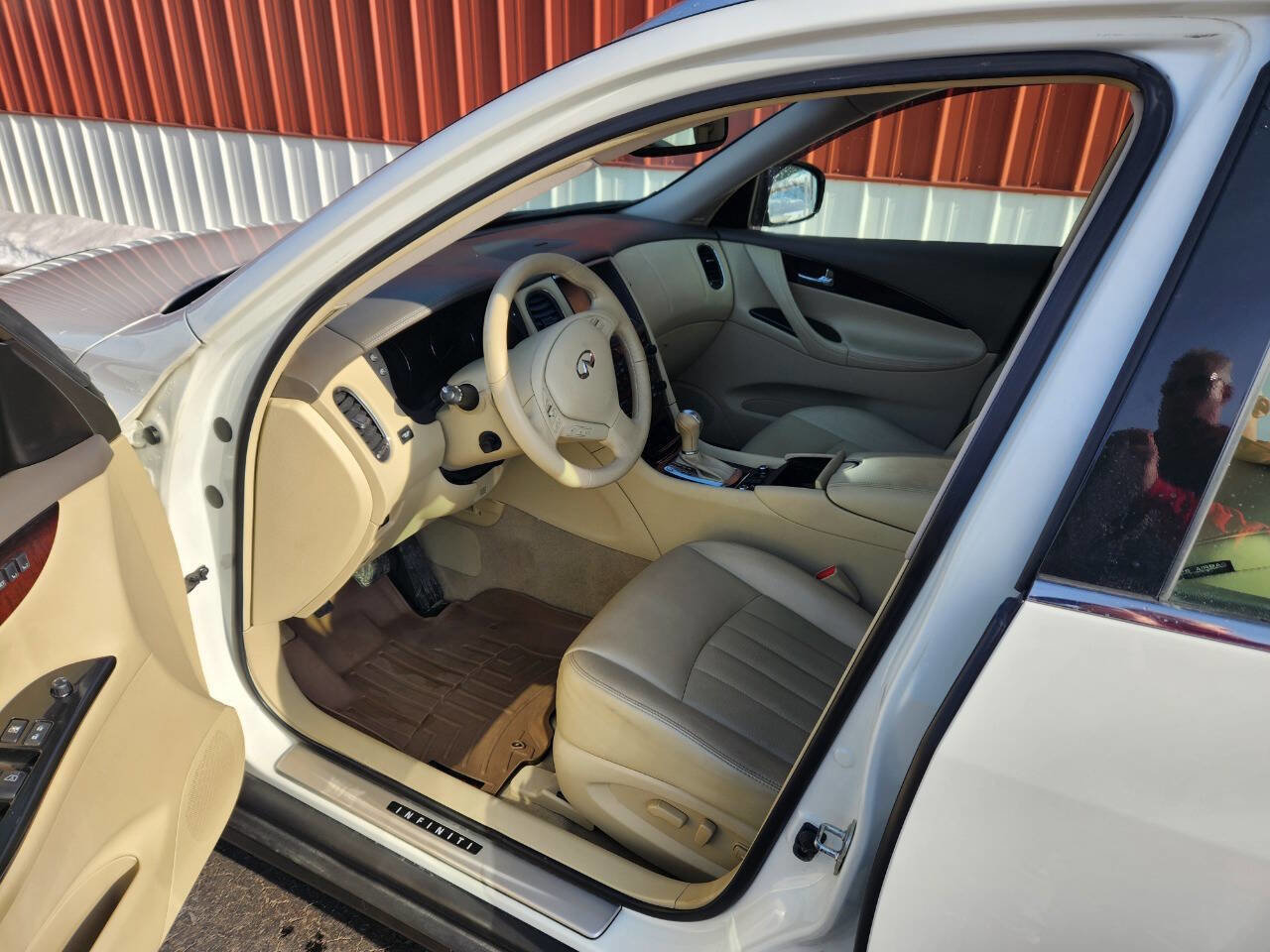 Used 2014 INFINITI QX50 Journey w/ Premium Package image 11