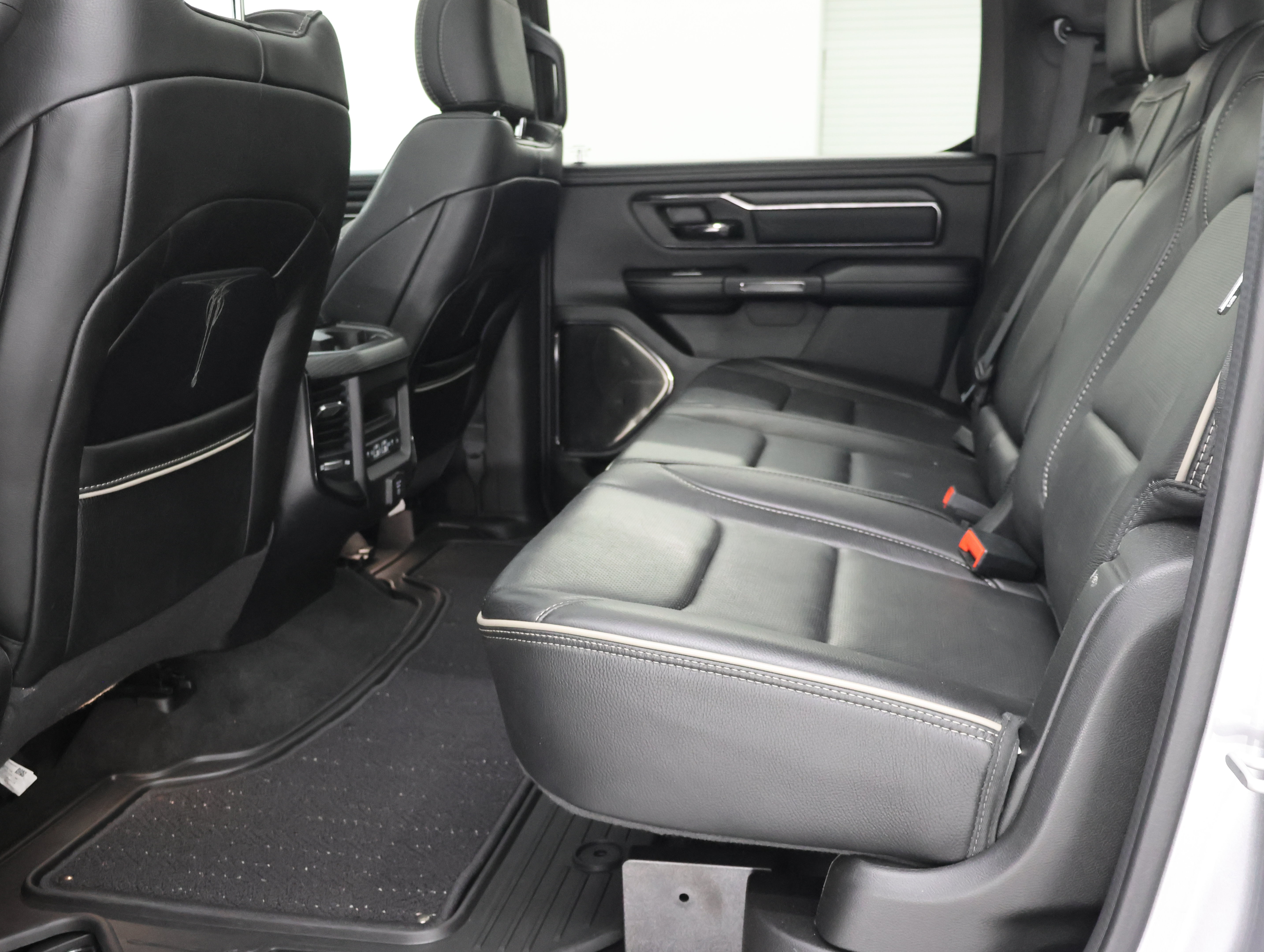 Used 2023 RAM 1500 Limited w/ Night Edition AWD/4WD image 35