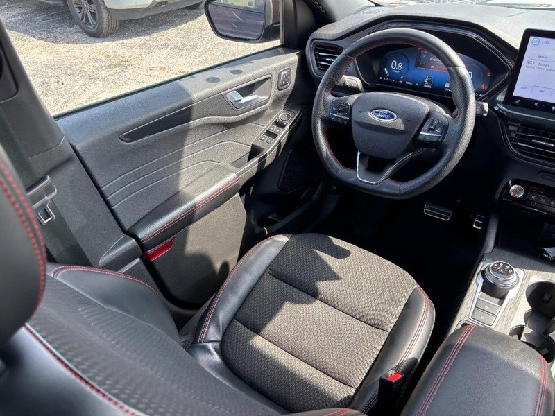 Used 2023 Ford Escape ST-Line Elite image 13