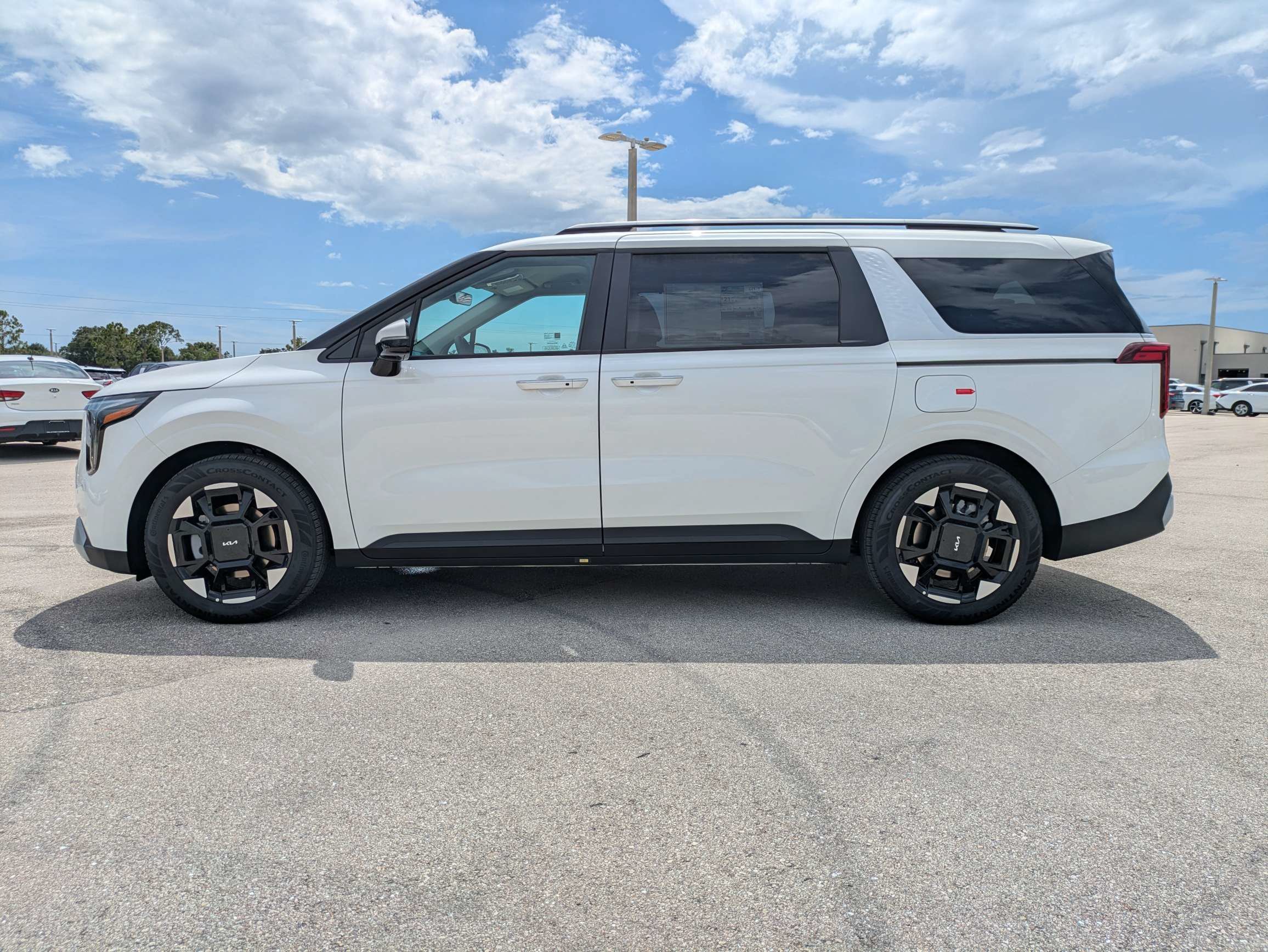 New 2026 Kia Carnival EX FWD image 7