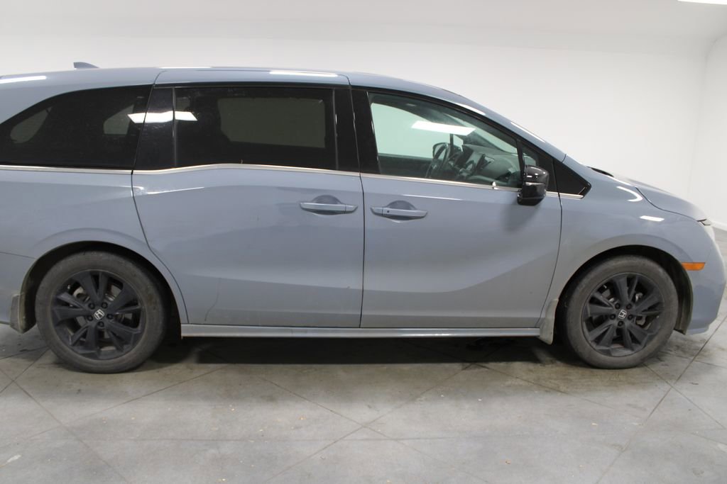 Used 2024 Honda Odyssey Sport image 11