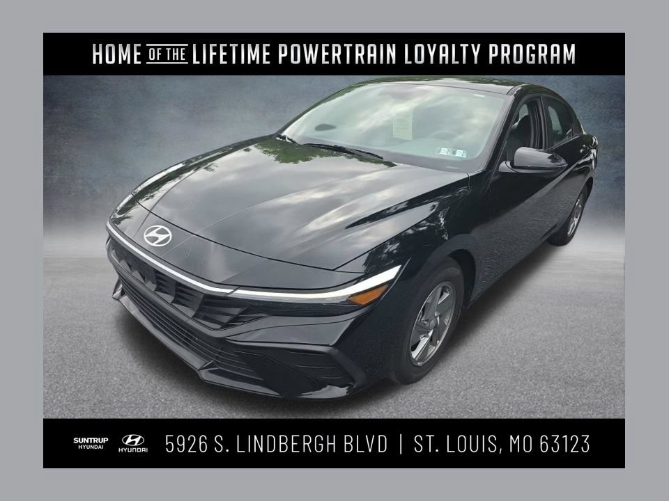 Used 2024 Hyundai Elantra SE FWD image 1