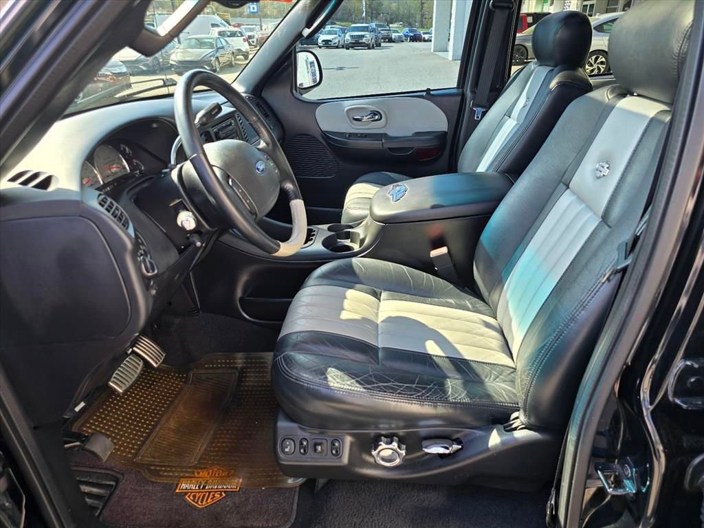 Used 2003 Ford F150 Harley-Davidson RWD image 10