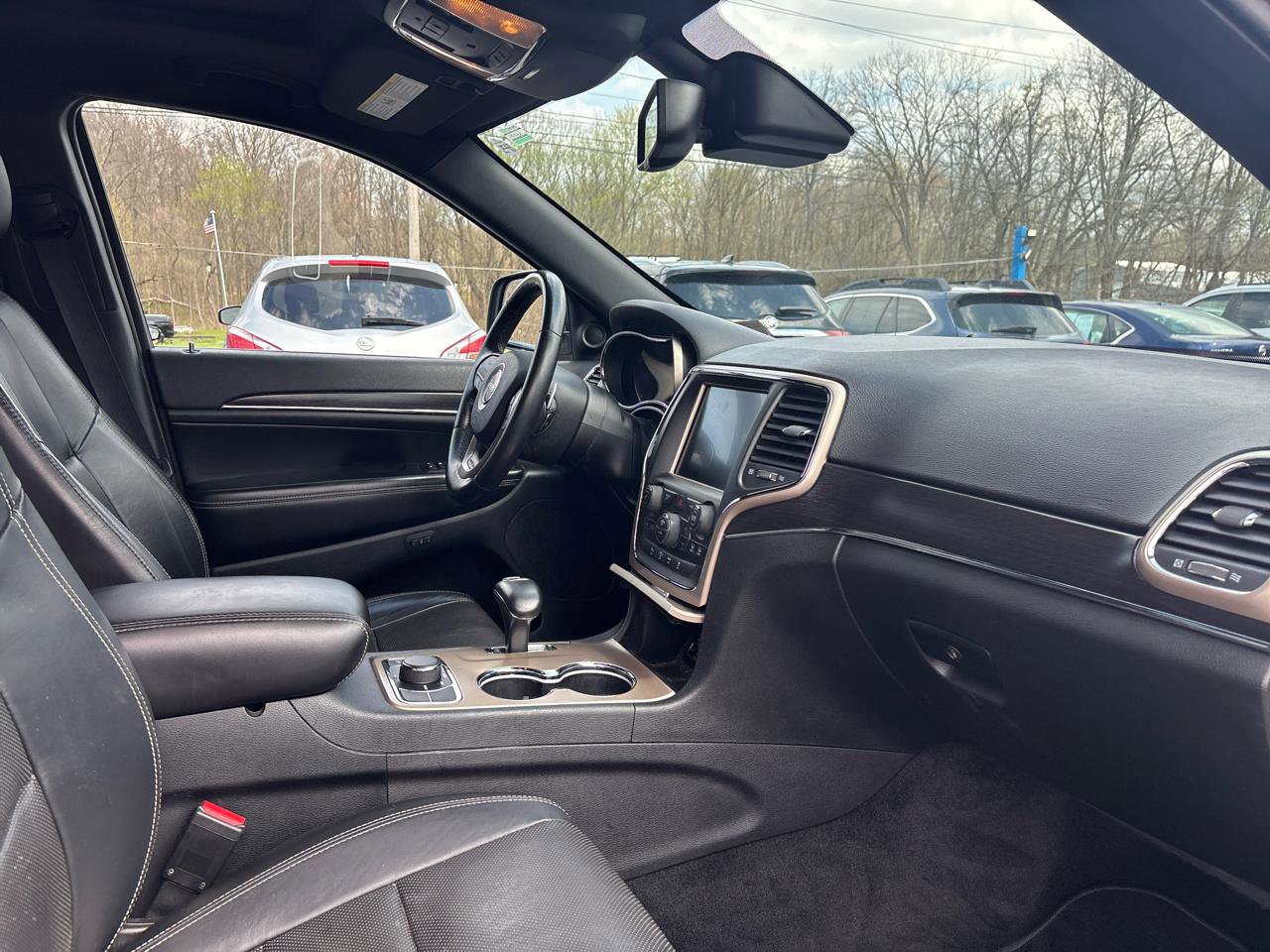 Used 2014 Jeep Grand Cherokee Limited w/ Luxury Group II AWD/4WD image 18