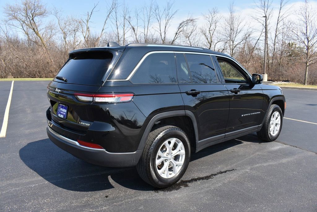 Used 2024 Jeep Grand Cherokee Limited image 5