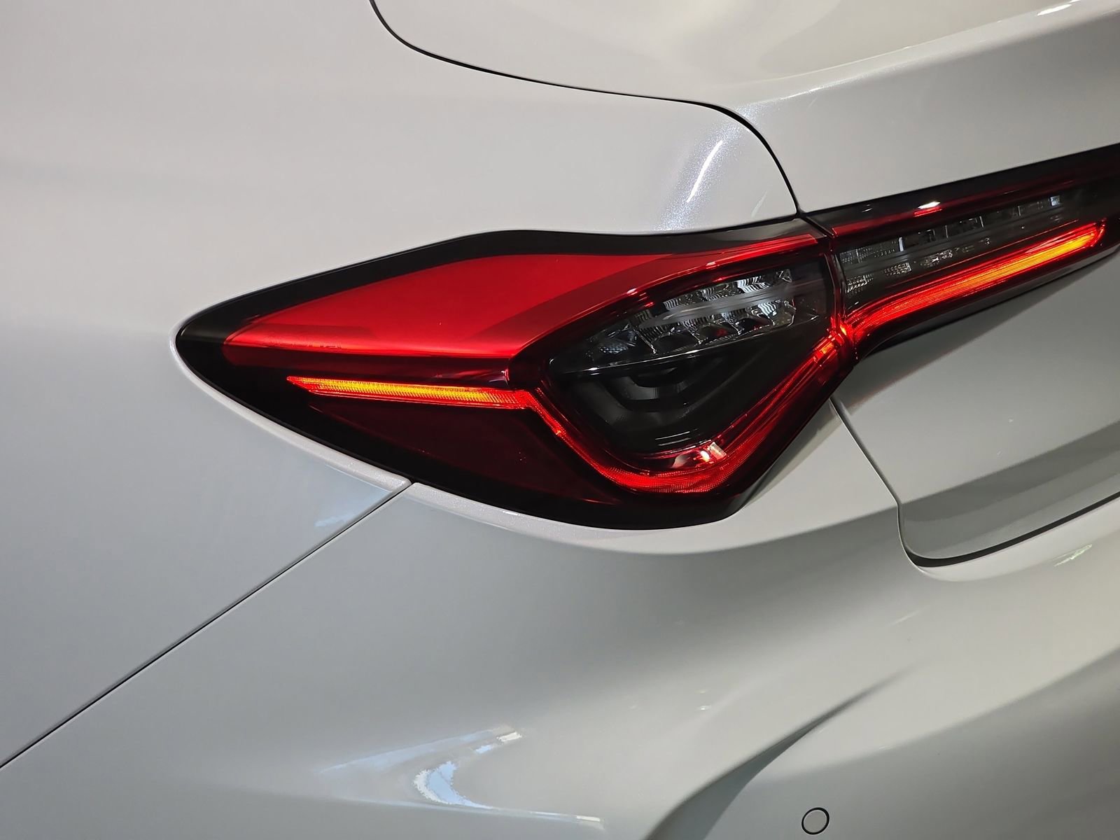 Used 2025 Acura TLX w/ Technology Package image 37