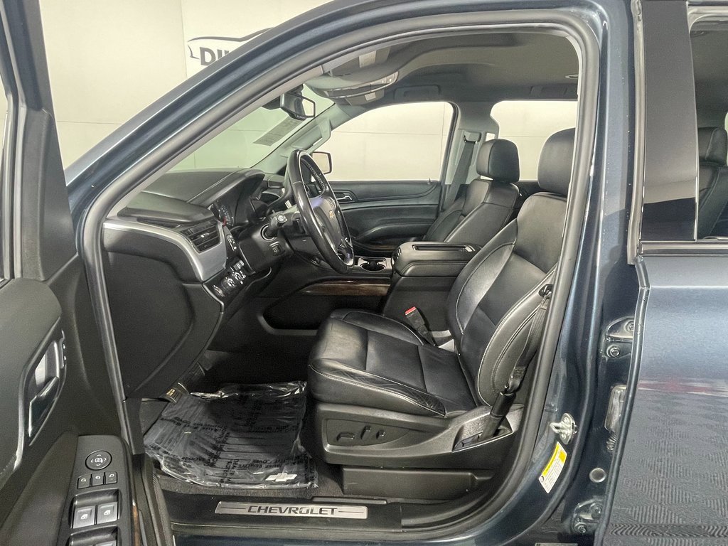 Used 2020 Chevrolet Suburban LT w/ RST Edition image 13