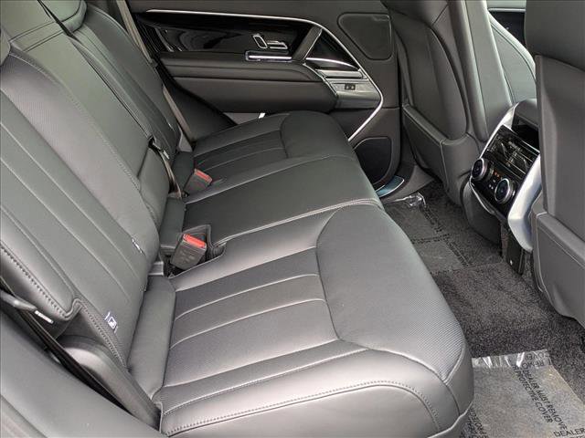 Certified 2025 Land Rover Range Rover SE AWD/4WD image 21
