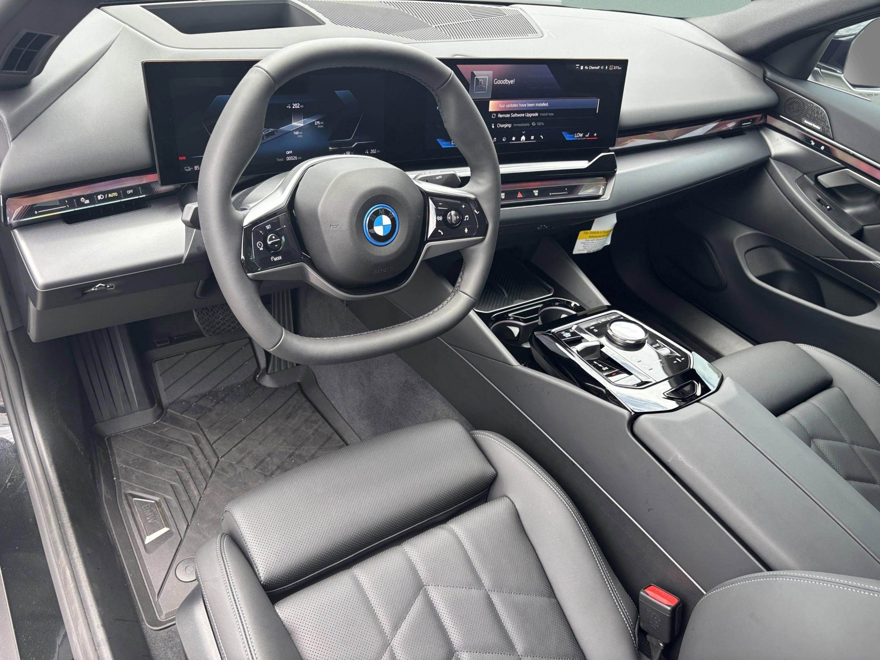 Used 2025 BMW i5 eDrive40i w/ Premium Package image 22