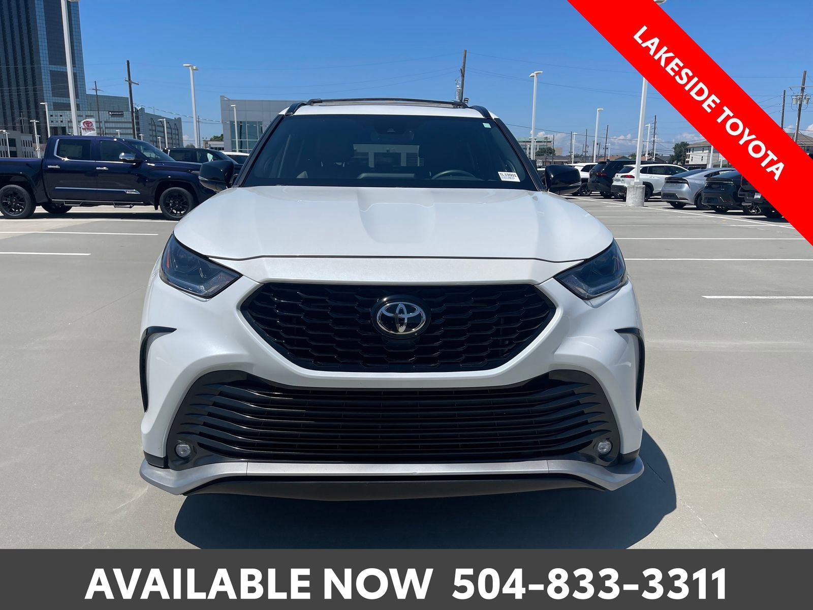 Used 2022 Toyota Highlander XSE FWD image 8