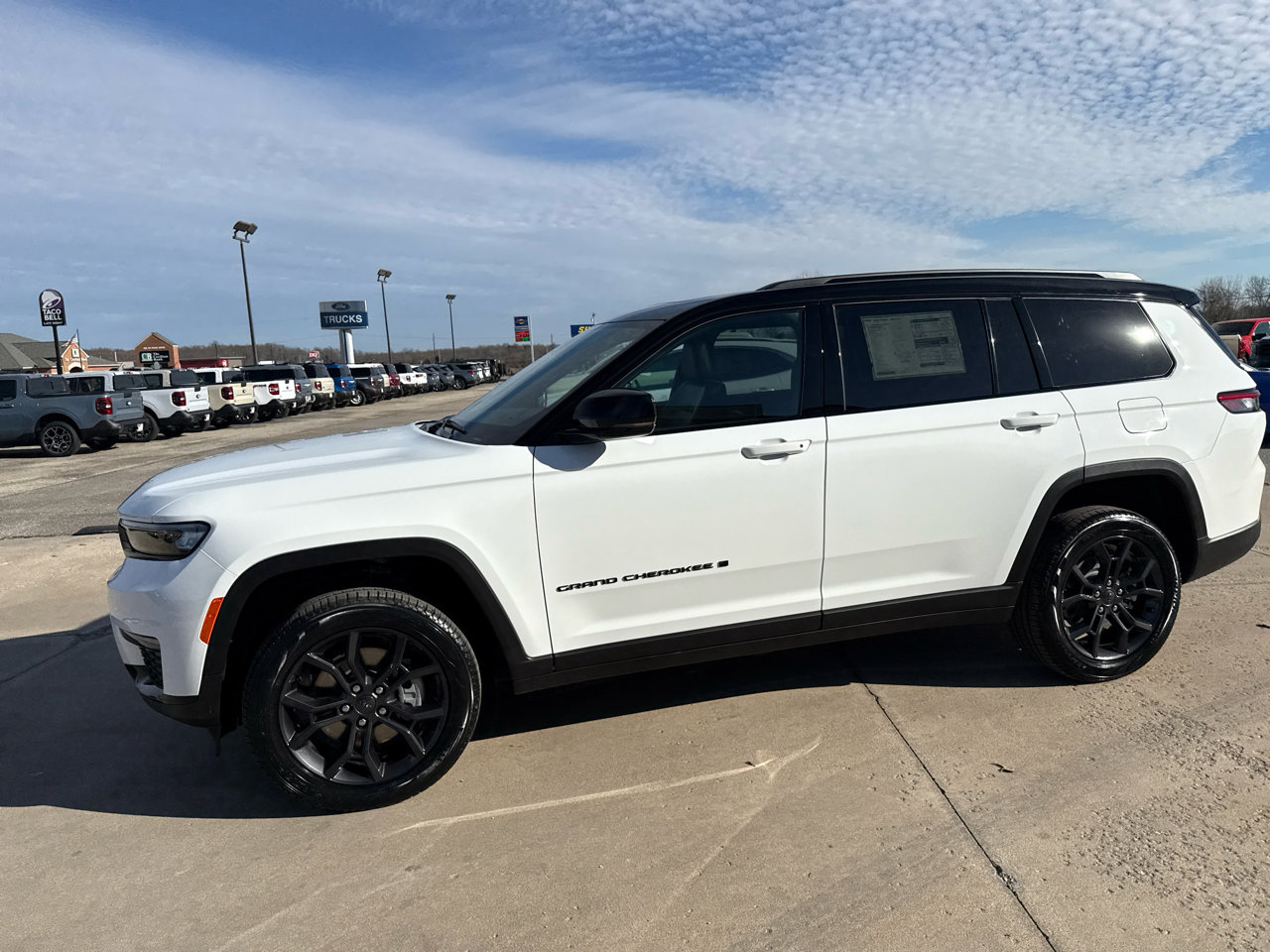 New 2025 Jeep Grand Cherokee L Limited image 14