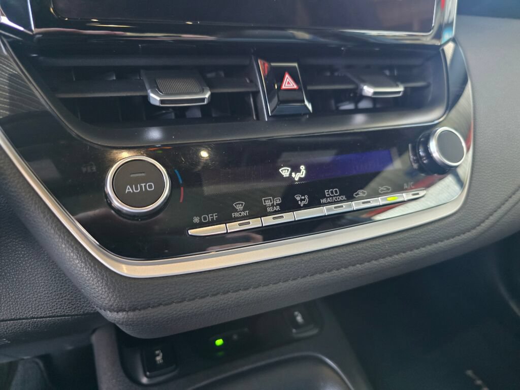 Used 2024 Toyota Corolla XSE FWD image 33