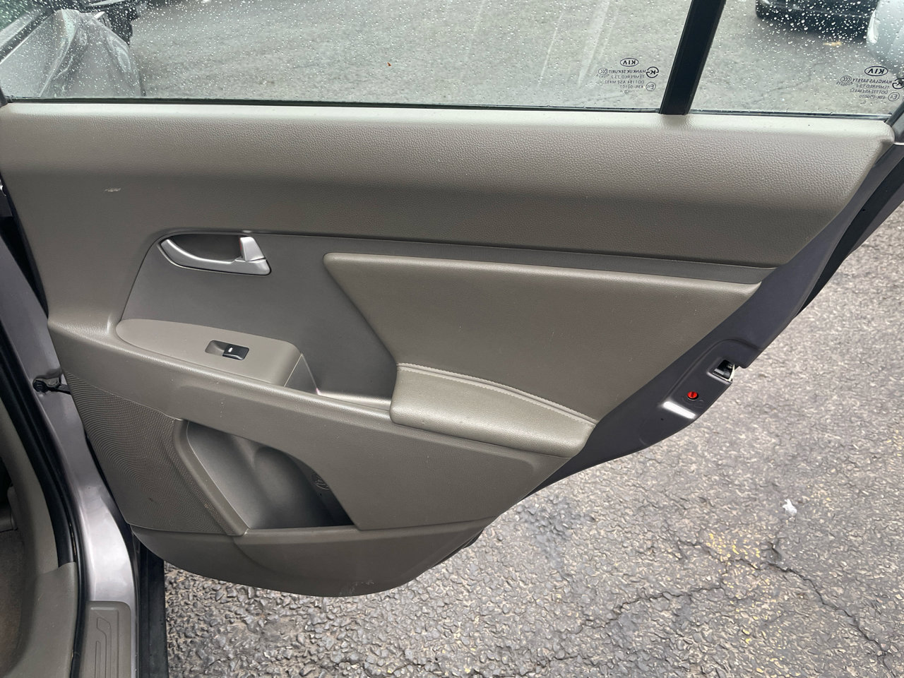 Used 2011 Kia Sportage LX image 30