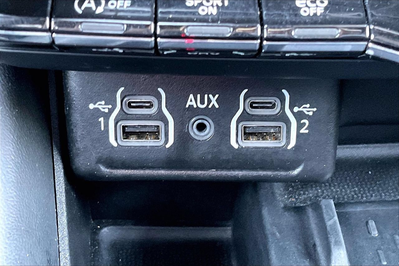 Certified 2025 Dodge Durango GT AWD/4WD image 18