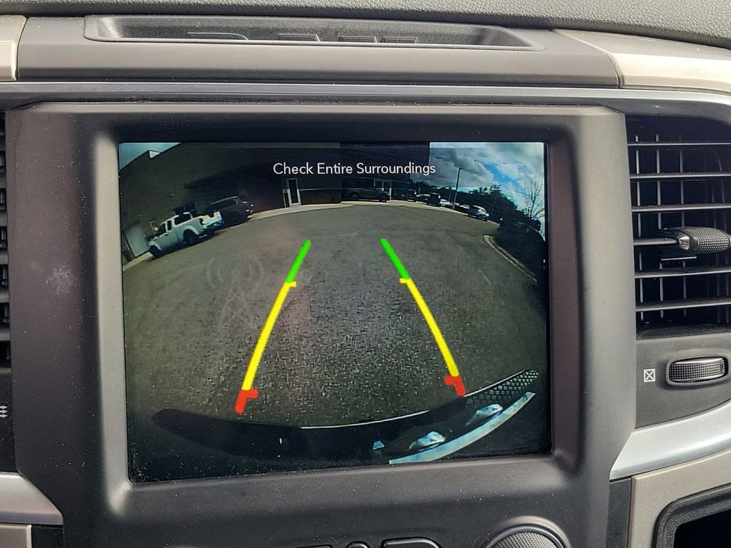 Used 2020 RAM 1500 Classic SLT w/ Luxury Group image 27