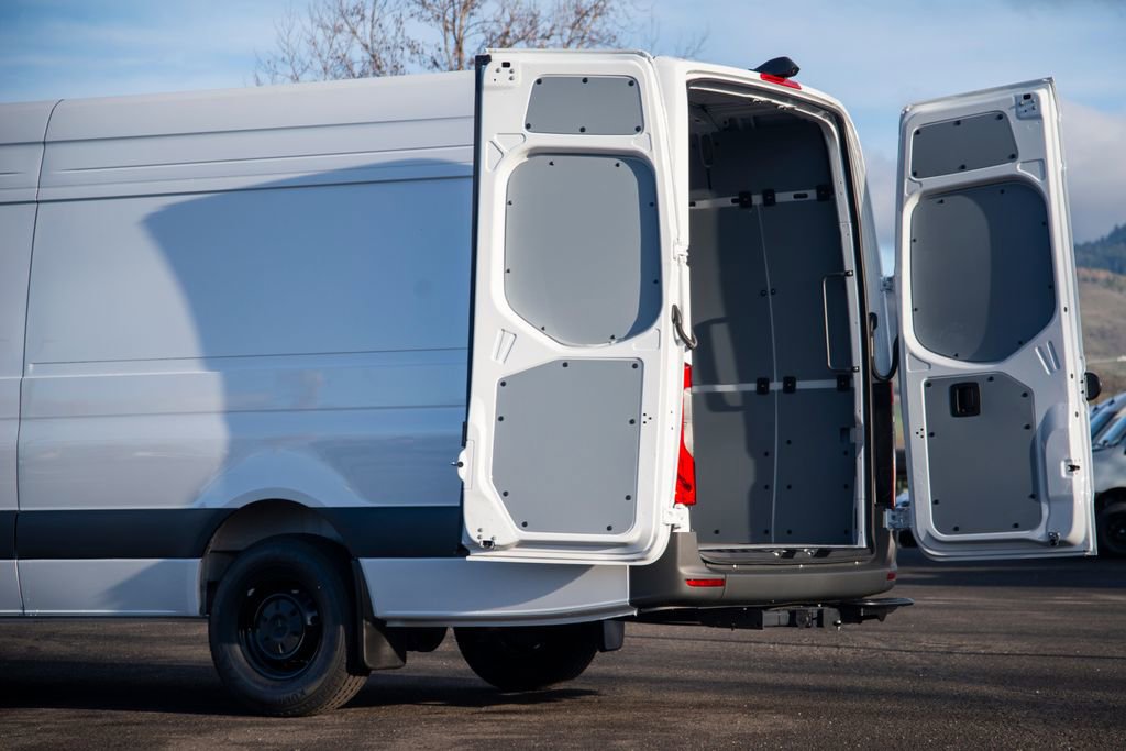 New 2026 Mercedes-Benz Sprinter 2500 image 10