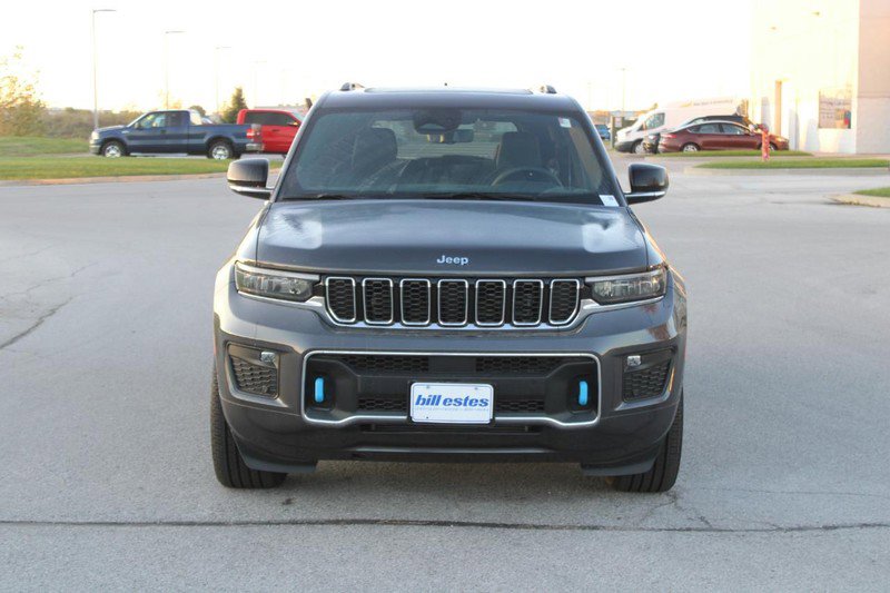 New 2023 Jeep Grand Cherokee Overland w/ Luxury Tech Group IV image 14