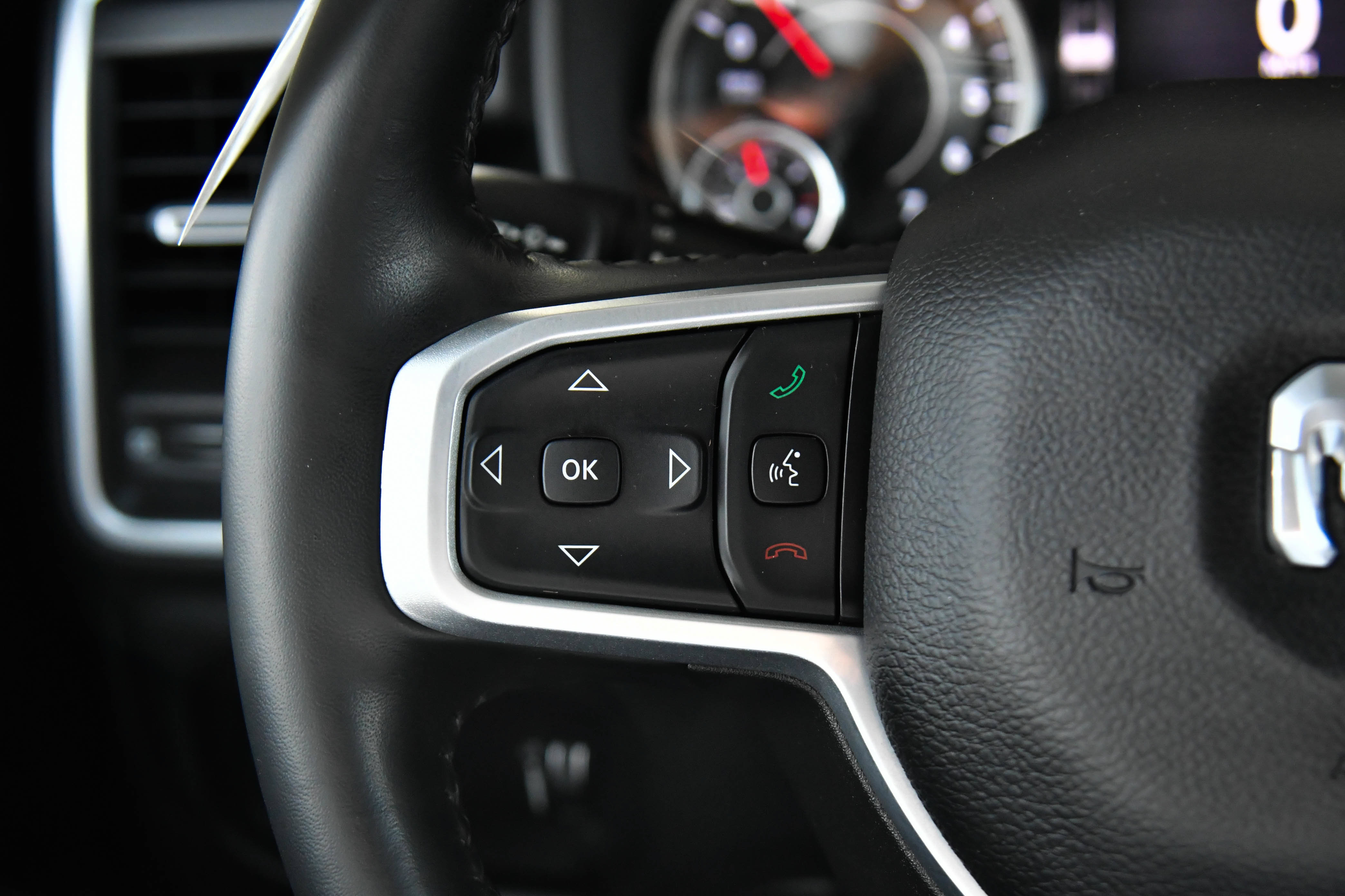 Used 2022 RAM 1500 Big Horn AWD/4WD image 34
