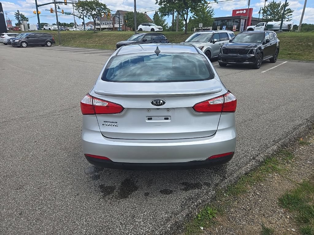 Used 2016 Kia Forte LX w/ LX Popular Package FWD image 4