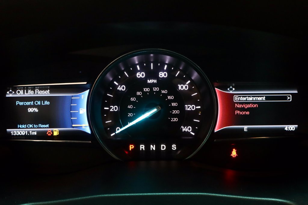 Used 2016 Ford Explorer XLT w/ Equipment Group 202A FWD image 30